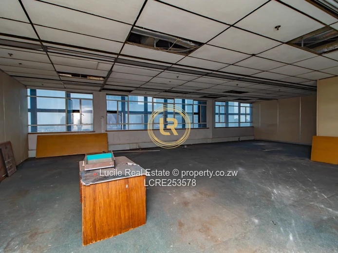 Commercial Space To Let – Karigamombe Building