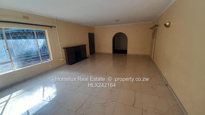 6 bedroom house available for rent in Mt Pleasant