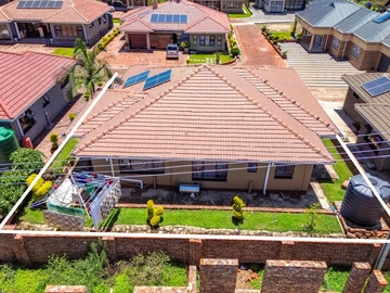 3 Bedroom Flat & Apartment