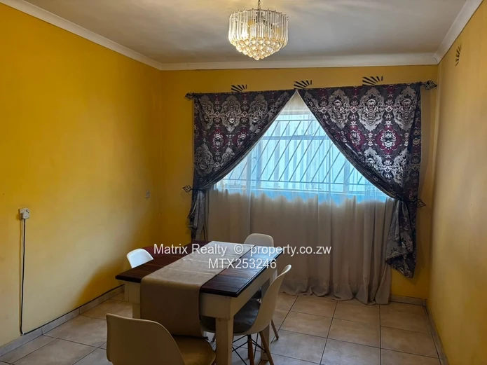3 Bedroom Home with 2 Cottages for Sale in Bluffhill