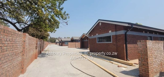 Newly Built 3 bed Cluster Complex in Kamfinsa 