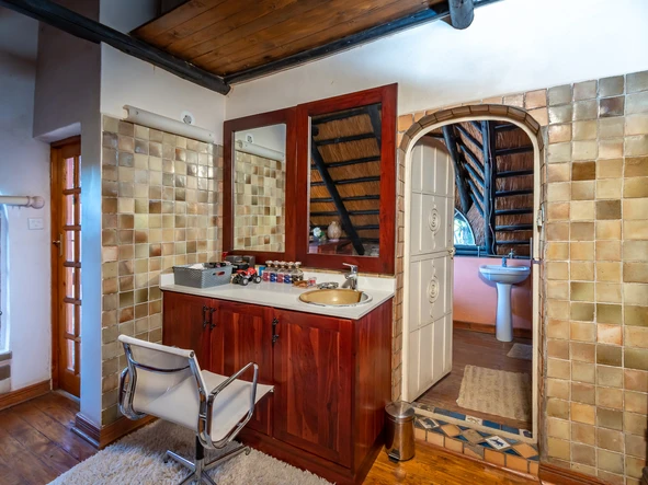 Farm & Agricultural Land