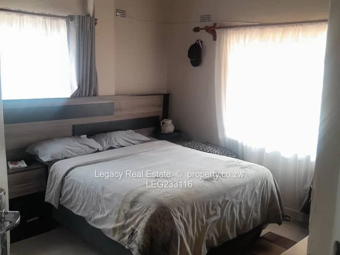 Neat and Modern 3-Bedroom House in Glen Norah