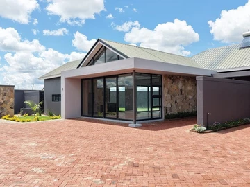 3 Bedroom Garden Flat