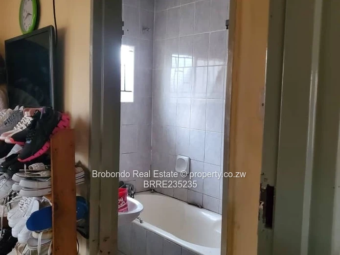 Warren Park D house for sale!