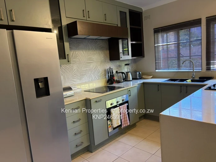  Furnished 3 Bedroom Cottage/Garden Flat to Rent in Helensvale