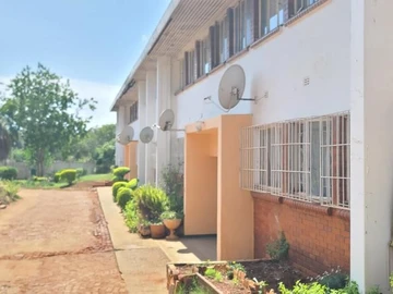 3 Bedroom Flat & Apartment