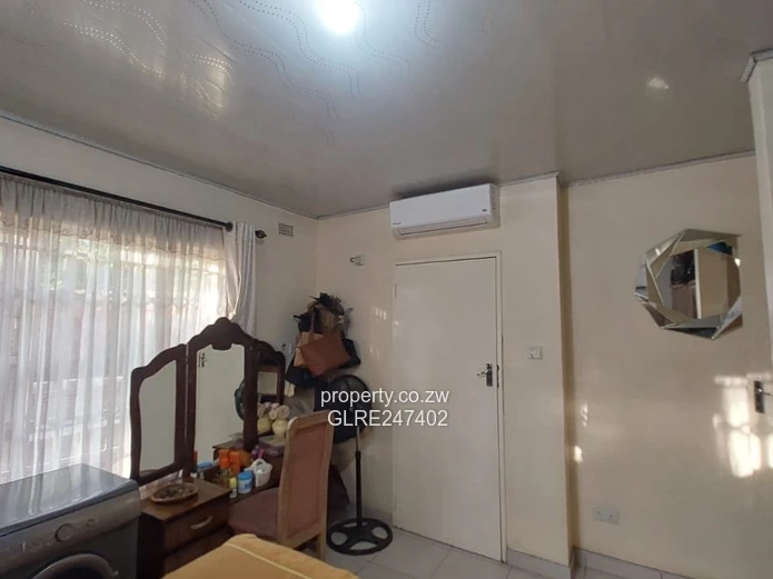 Charming, solid family home in Greendale — spacious and private on a generous 2,008 m² stand with a 
