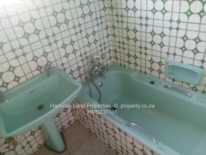 4 Bedroomed House To Let In Chitungwiza - Unit F