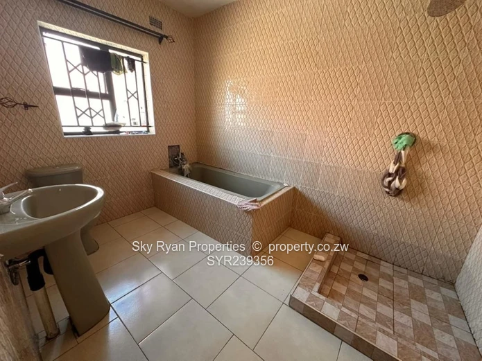 Zimre Park House To Let