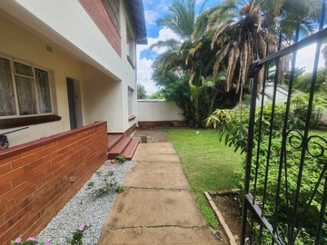 2 Bedroom Flat & Apartment