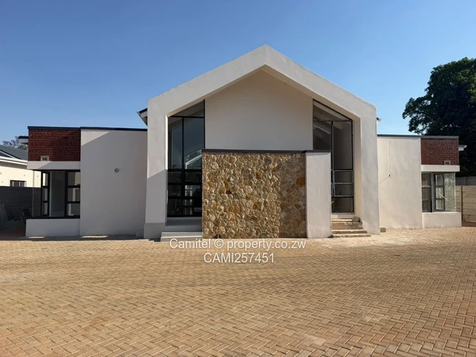 Modern 3-Bed Townhouse Complex in Vainona - Borehole