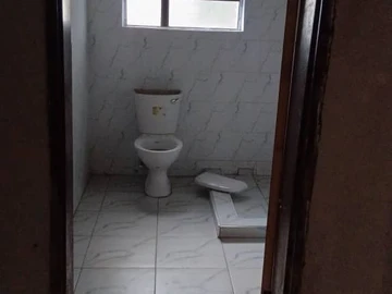 3 Bedroom Flat & Apartment