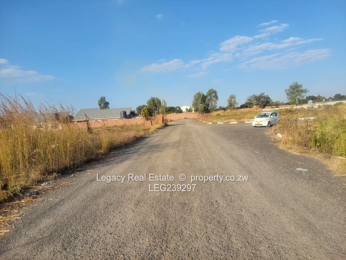 Prime 1001m² Stand in Waterfalls — Tarred Roads & Services