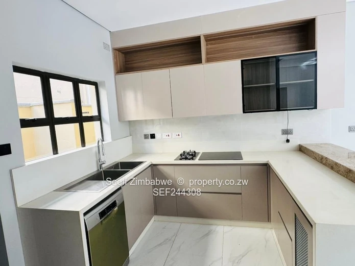 Modern 3-Bed Townhouse In Emerald Hill