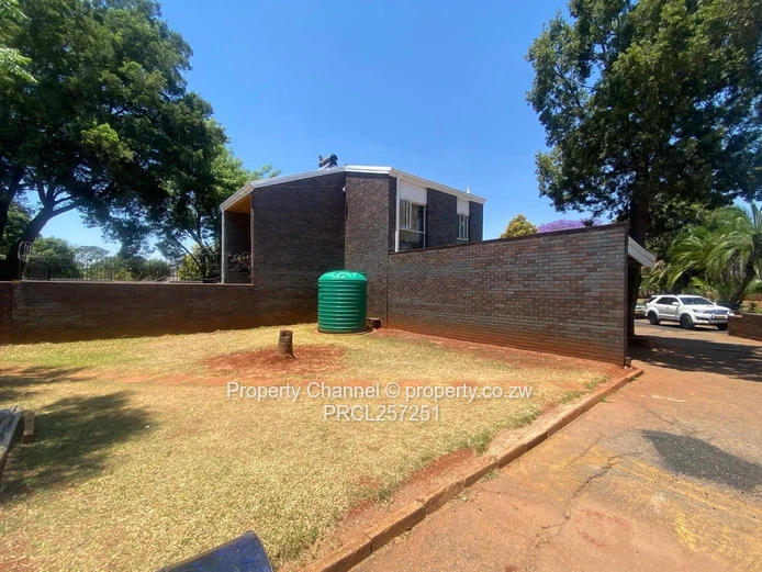 Spacious Two Bed Duplex Garden Flat in Avondale — Borehole & Jacaranda Views