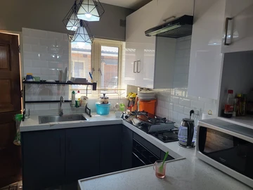 2 Bedroom Flat & Apartment