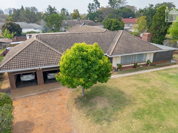 7 Bedroom House