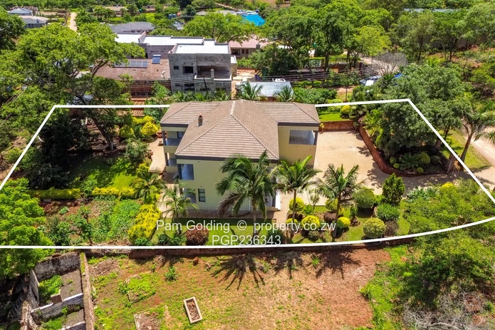6 Bedroom Double Storey With a Prolific Borehole