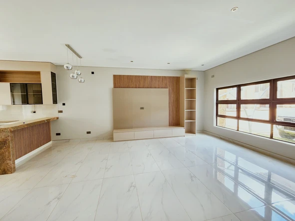 3 Bedroom Flat & Apartment