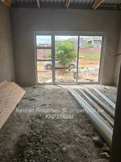 Stunning Modern 4 Bed All En-Suite Townhouse 