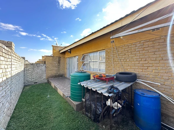 2 Bedroom Garden Flat