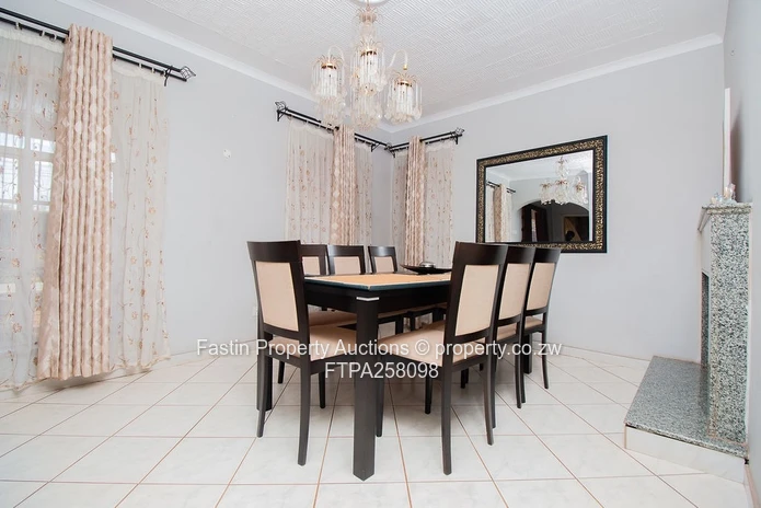  5 Bedroom Home For Sale In Helensvale