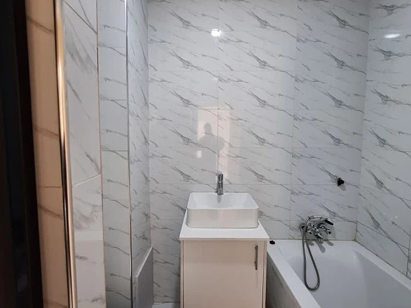 2 Bedroom Flat & Apartment