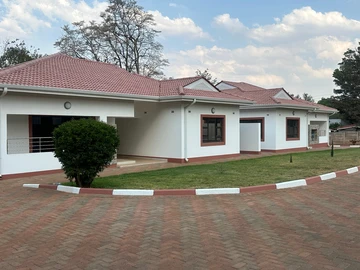 3 Bedroom Garden Flat