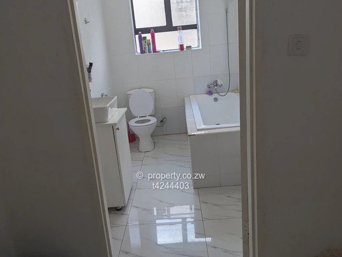 Westlea 2 bedroom cluster apartment to rent 