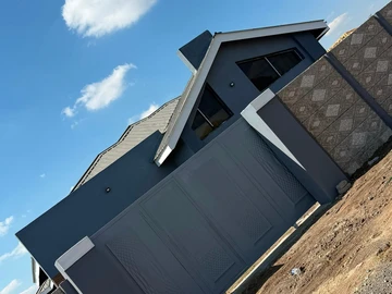 4 Bedroom House