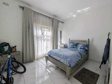 3 Bedroom Garden Flat
