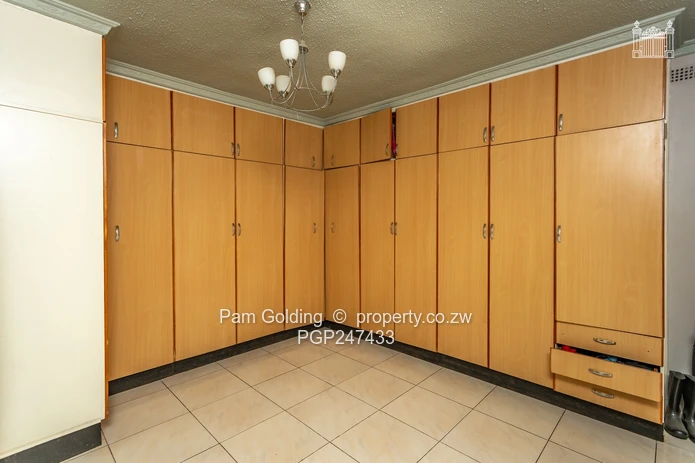 4 Bedroom House for Sale in Borrowdale Brooke (Sole Mandate)