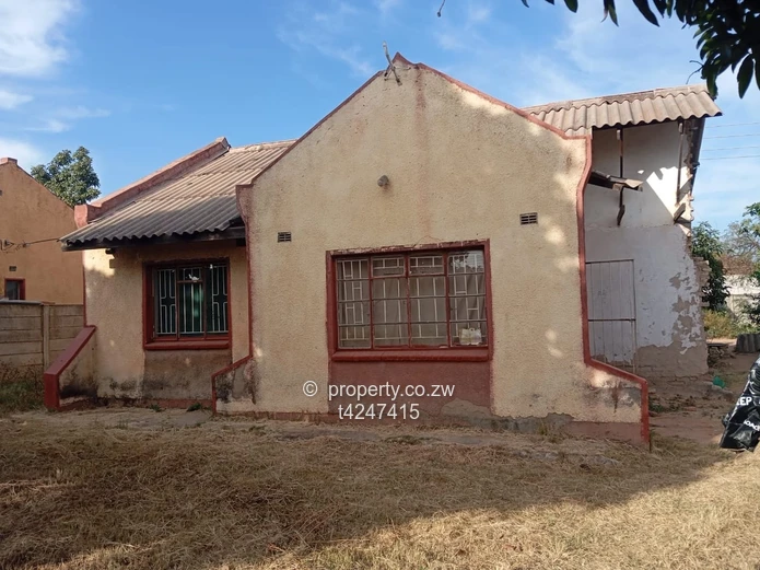 Budiriro 4, corehouse for sale
