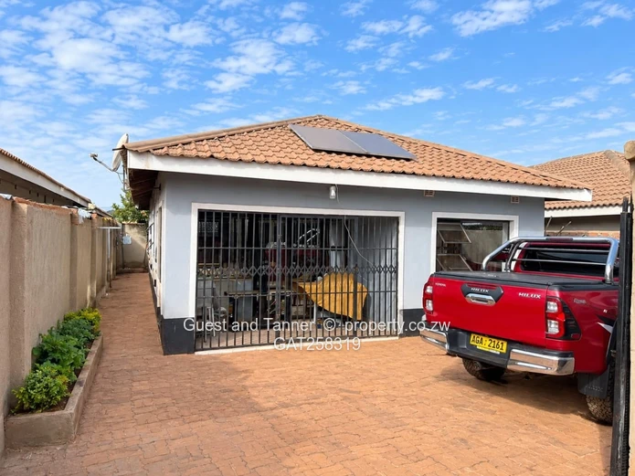 Cold Comfort - 4Br Family Home W/Borehole & 5Kva Solar