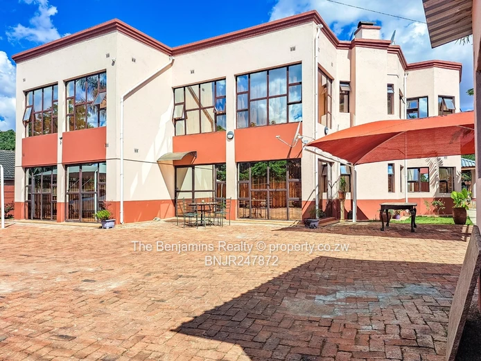Fully Furnished Six Bedrooms