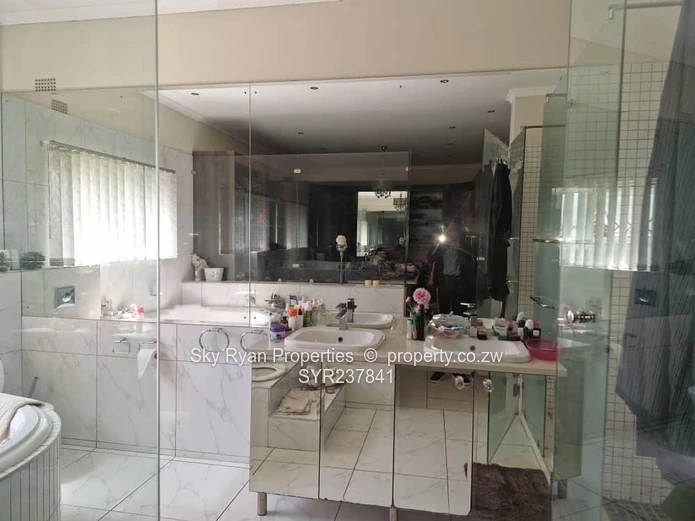 Alex Park Estate House For Sale