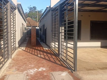 3 Bedroom Garden Flat