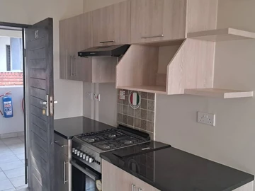 2 Bedroom Flat & Apartment