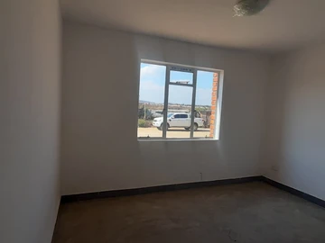 2 Bedroom Flat & Apartment