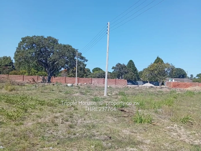 Greendale 530m² Stand - Main Road Frontage & Services