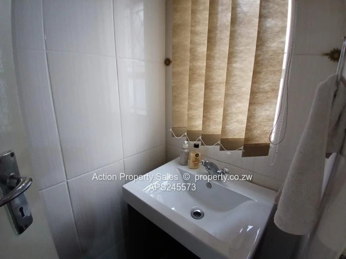 Fully Furnished 2 Bed Garden Flat! 