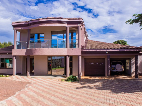 5 Bedroom House