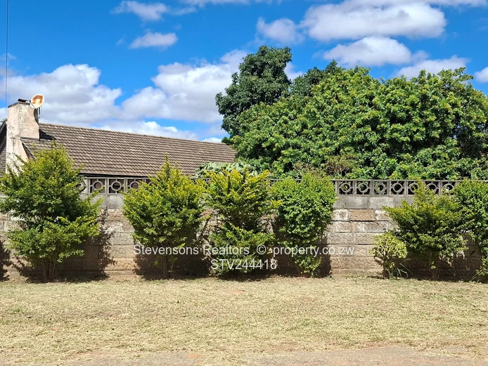 Starter/Retirement Home