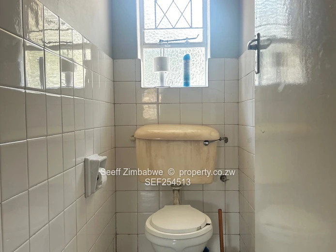 Chadcombe 2-Bed Garden Flat  (Sole Mandate)