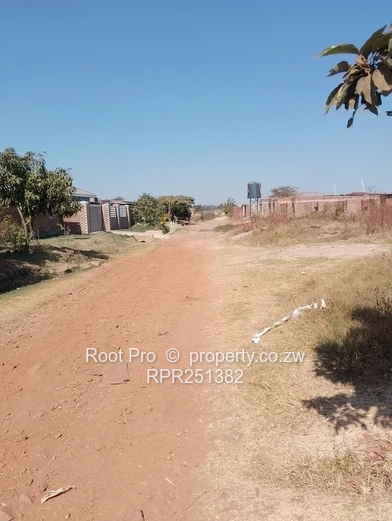 Dzivarasekwa stand for sale (Sole Mandate)