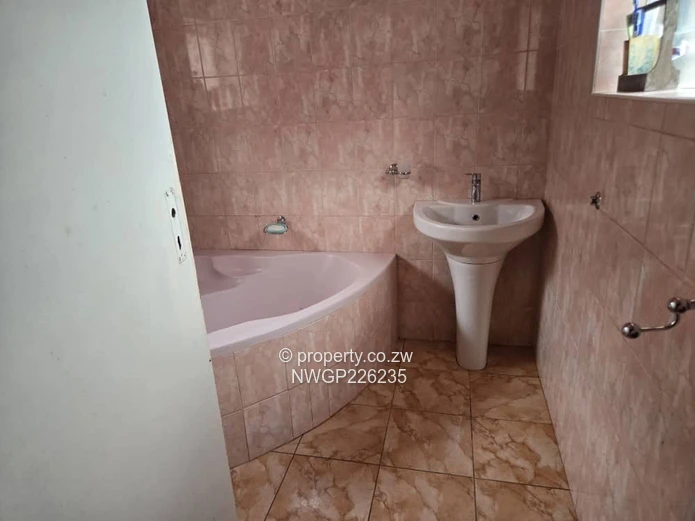 Spacious 4-Bedroom Home with Borehole in Riverside North, Bulawayo