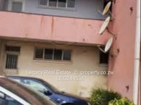 Secure Avenues Flat With Borehole & Parking