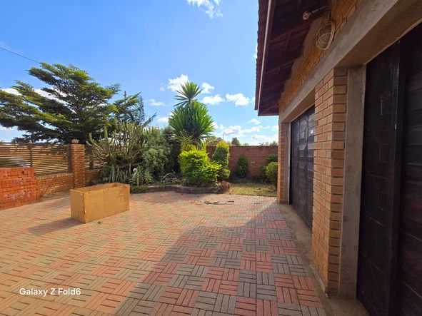 5 Bedroom House