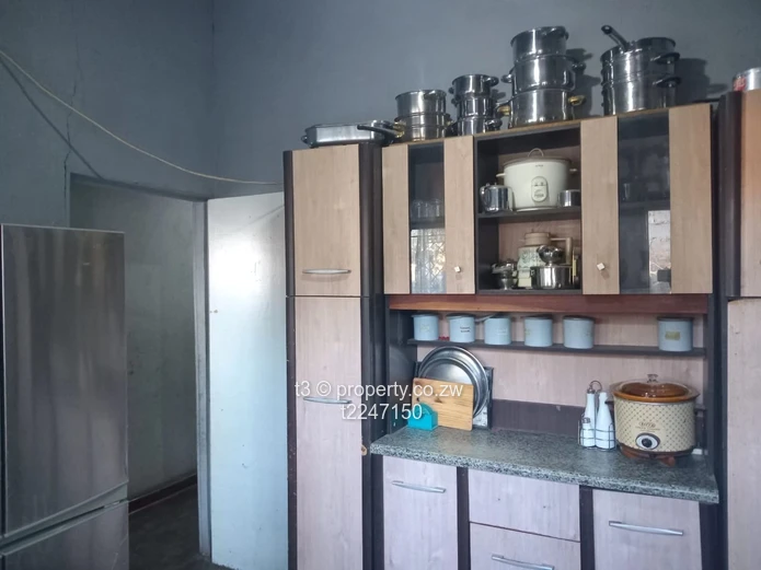 Mabvuku 5 Bed House